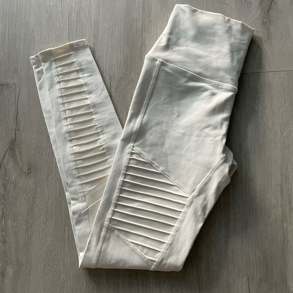 Alo Leggings